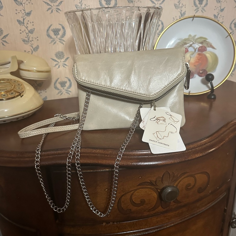 🌺 HOBO Crossbody bag, Wristlet Wallet 💕 - Picture 3 of 9